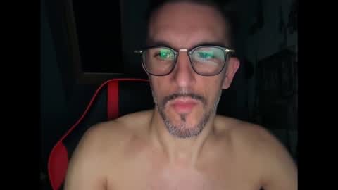 Gigi online show from November 10, 3:16 am