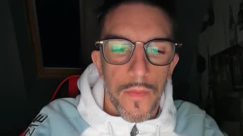 Gigi online show from November 22, 5:39 am