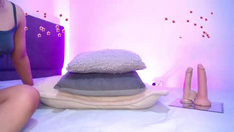 alizzon  online show from January 12, 11:36 pm