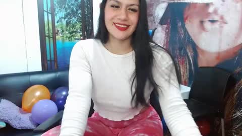 Snapshot of gigi_gilt_ chatting on March 29, 4:51 pm Gigi 3 online show from March 29, 4:51 pm