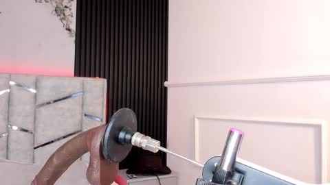 Gigi Doll online show from November 4, 11:20 am