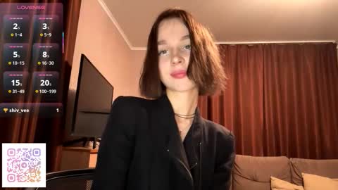 Molly online show from October 22, 7:35 pm