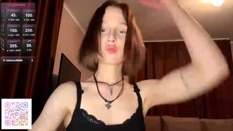 Molly online show from November 16, 7:30 pm