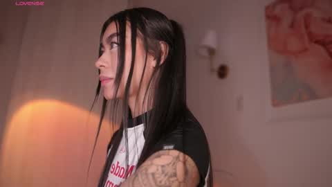 GIGI online show from October 5, 8:18 pm