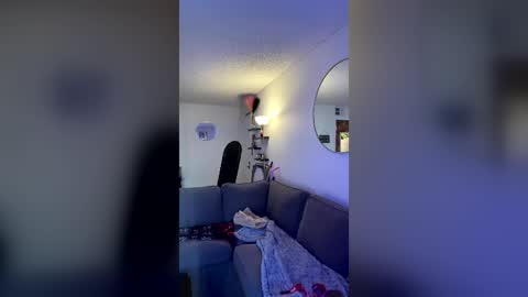 gigilovesyou1997 online show from June 18, 1:17 am