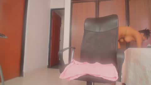 Snapshot of gigimiler8 chatting on September 23, 8:12 pm Sharlotte online show from September 23, 8:12 pm