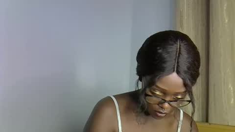 Gigi online show from February 11, 6:46 pm