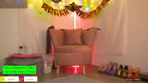 Snapshot of giiadior1 chatting on October 29, 12:07 pm GiiaDior online show from October 29, 12:07 pm