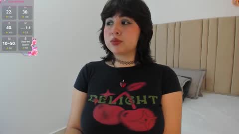 Snapshot of giiiia_ chatting on September 14, 1:49 am giiiia_ online show from September 14, 1:49 am