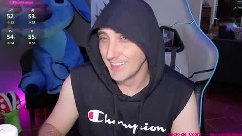 Snapshot of gil_gamesh2nd chatting on May 2, 5:29 pm Mirko online show from May 2, 5:29 pm
