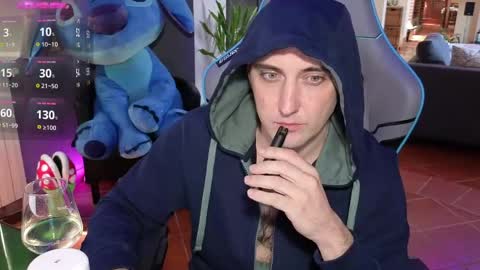 Snapshot of gil_gamesh2nd chatting on May 18, 11:38 am Mirko online show from May 18, 11:38 am