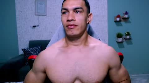 GILBERT online show from January 18, 12:26 pm