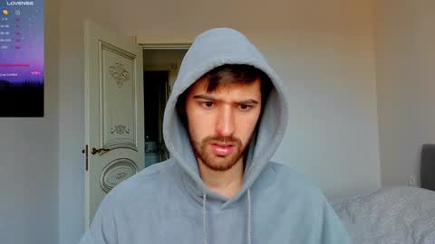 gilbertogonzales online show from December 2, 5:48 am