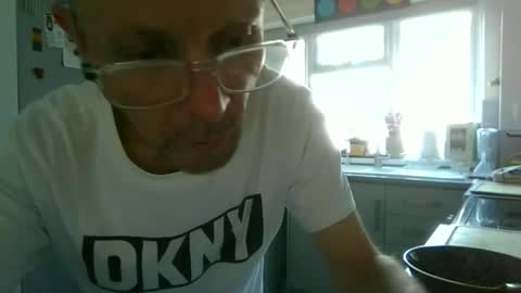 gillesguichard online show from September 30, 8:30 am