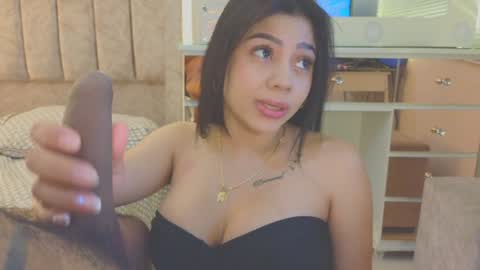 O GINA AND AKEMI    online show from September 12, 10:37 am