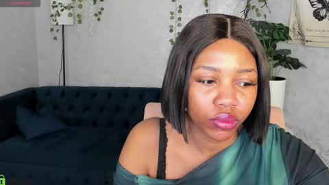 Snapshot of gina_g1 chatting on March 15, 3:12 am Gina online show from March 15, 3:12 am