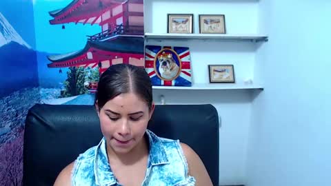  Gina   online show from December 18, 6:03 pm
