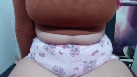  Gina   online show from February 8, 11:45 pm
