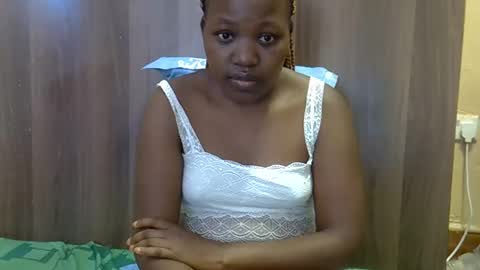 Adiliah online show from December 4, 7:50 am