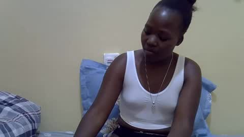 Adiliah online show from February 3, 11:32 pm