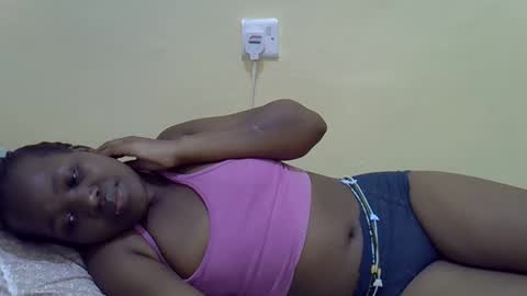 Adiliah online show from March 27, 1:00 am