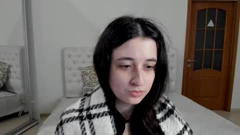 Kate online show from December 3, 9:55 am