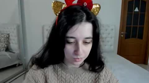 Kate online show from December 5, 9:17 am
