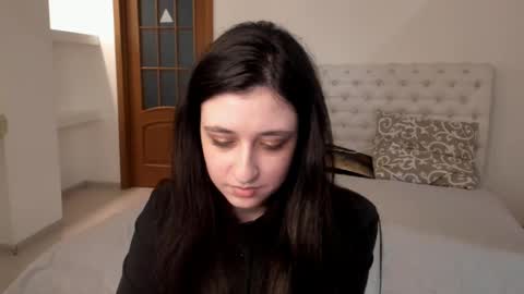 Kate online show from March 4, 1:06 pm