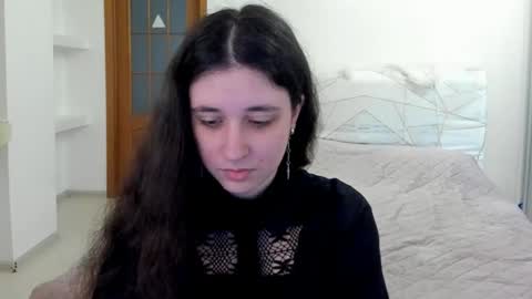 Kate online show from April 11, 9:02 am