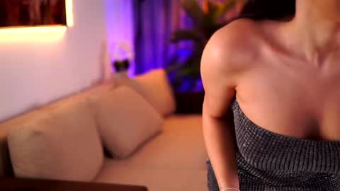 Gina online show from January 8, 7:34 pm