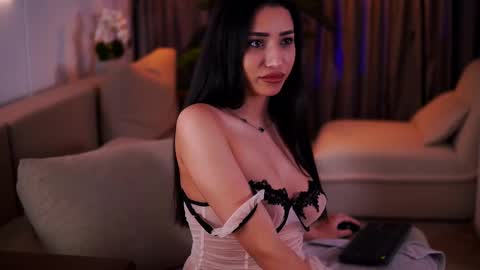 Gina online show from March 12, 10:39 pm