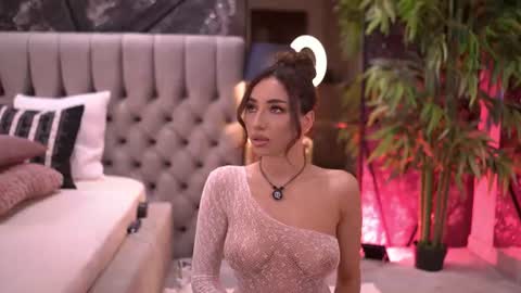 Gina online show from June 19, 8:23 pm