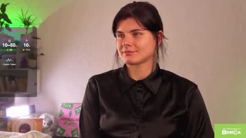 Gina online show from November 22, 3:33 pm