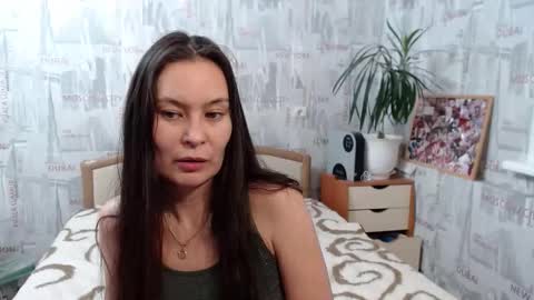 ginaxsoulah   online show from October 25, 6:35 pm