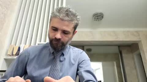 Snapshot of gindrie chatting on January 31, 7:18 am Gabriel online show from January 31, 7:18 am