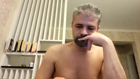 Snapshot of gindrie chatting on November 15, 6:37 pm Gabriel online show from November 15, 6:37 pm