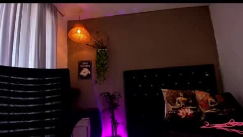 Ginebra online show from September 22, 1:13 pm