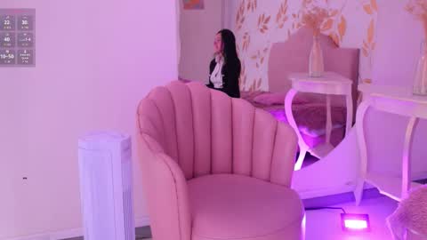 Ginn online show from February 18, 12:45 pm