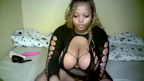 Snapshot of ginger_babes1 chatting on April 24, 8:11 pm ginger_babes1 online show from April 24, 8:11 pm