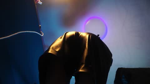 Snapshot of ginger_hugs chatting on December 28, 4:08 am im expecting 350 thumbs up on my altar online show from December 28, 4:08 am