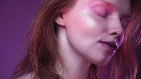 Snapshot of ginger_hugs chatting on January 3, 4:11 am im expecting 350 thumbs up on my altar online show from January 3, 4:11 am