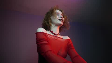 Snapshot of ginger_hugs chatting on February 2, 10:06 pm im expecting 350 thumbs up on my altar online show from February 2, 10:06 pm