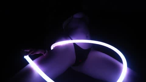 Snapshot of ginger_hugs chatting on February 8, 4:25 am im expecting 350 thumbs up on my altar online show from February 8, 4:25 am