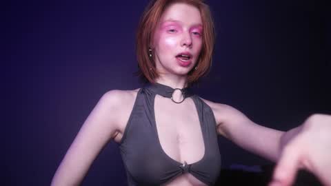 Snapshot of ginger_hugs chatting on February 8, 10:08 pm im expecting 350 thumbs up on my altar online show from February 8, 10:08 pm