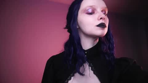 Snapshot of ginger_hugs chatting on February 14, 10:14 pm im expecting 350 thumbs up on my altar online show from February 14, 10:14 pm