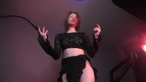 Snapshot of ginger_hugs chatting on February 22, 4:18 am im expecting 350 thumbs up on my altar online show from February 22, 4:18 am