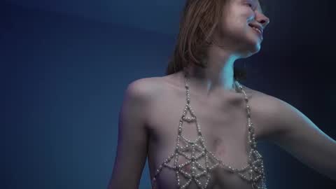 Snapshot of ginger_hugs chatting on February 24, 4:16 am im expecting 350 thumbs up on my altar online show from February 24, 4:16 am