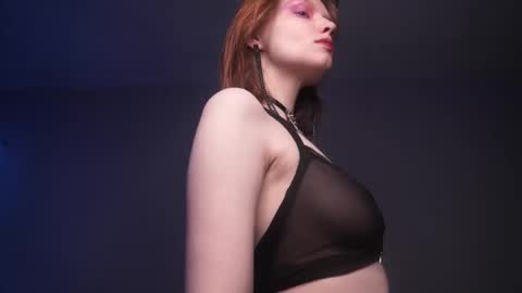 Snapshot of ginger_hugs chatting on March 5, 10:21 pm im expecting 350 thumbs up on my altar online show from March 5, 10:21 pm