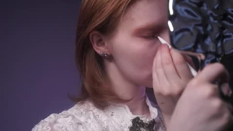 Snapshot of ginger_hugs chatting on October 5, 10:07 pm im expecting 350 thumbs up on my altar online show from October 5, 10:07 pm