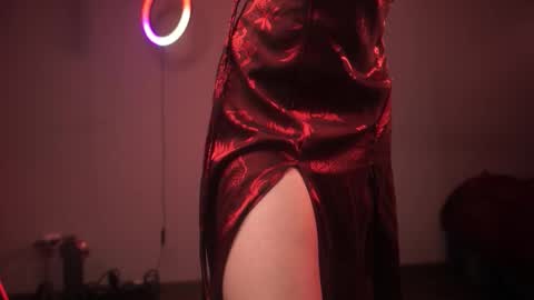 Snapshot of ginger_hugs chatting on October 13, 10:32 pm im expecting 350 thumbs up on my altar online show from October 13, 10:32 pm